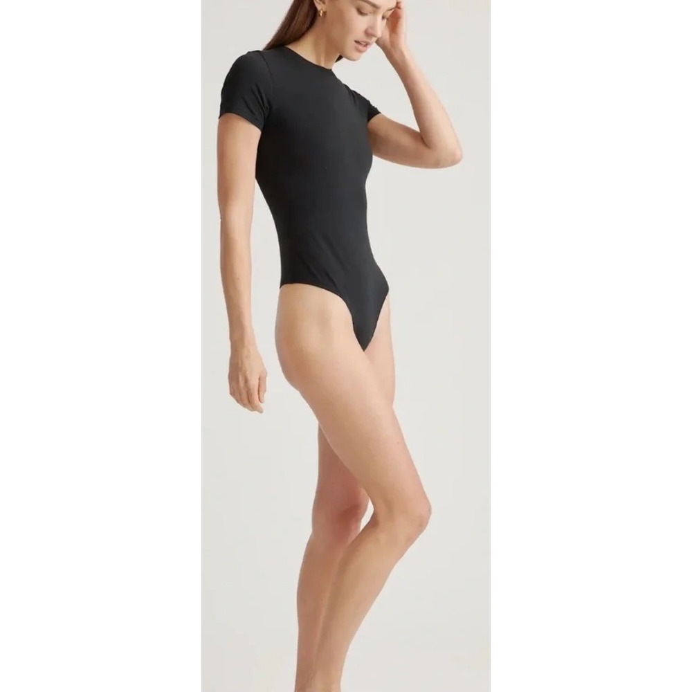 NWT Quince Organic Cotton Spandex Crew Neck Short Sleeve Bodysuit Black Size M - Picture 3 of 6